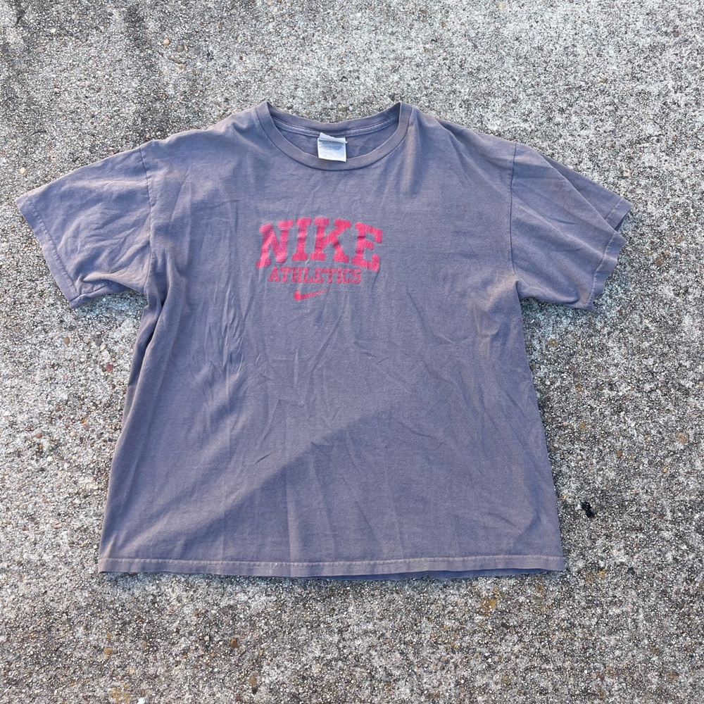 Vintage Nike Athletics shirt - L